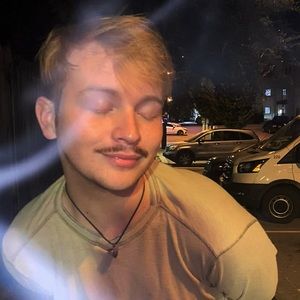 Meet your Posher, Collin